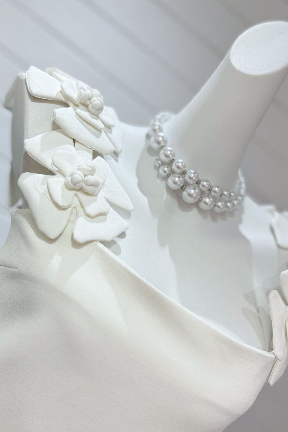 Ivory 3D Bloom Shift Mini Dress
